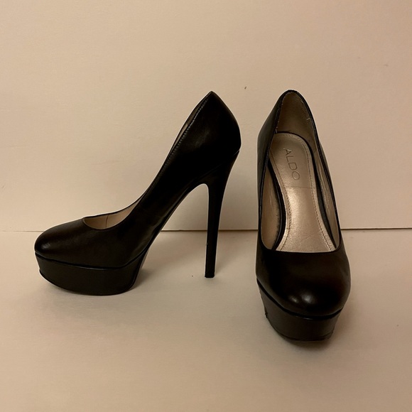 Aldo Shoes - Black Aldo Heel Pumps